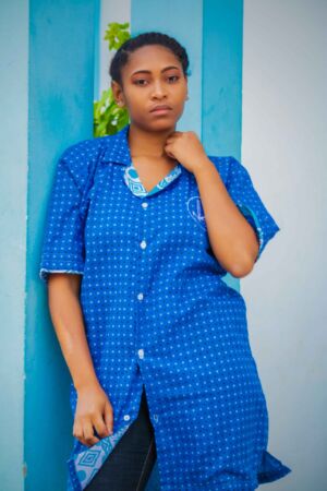 Longue chemise motif shiromani bleu