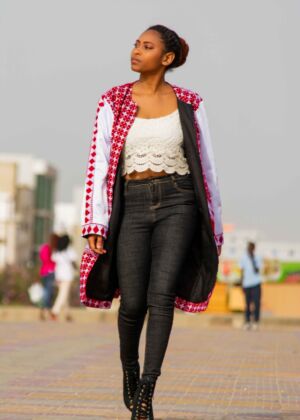 Manteau shimani motif plus rouge