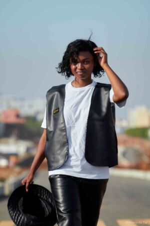 Gilet + short + bob casquette cuire noire-1