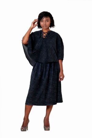 Cape a lacet col v + jupe en cachemire-1