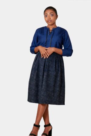 Chemise lacet col v + jupe en cachemire